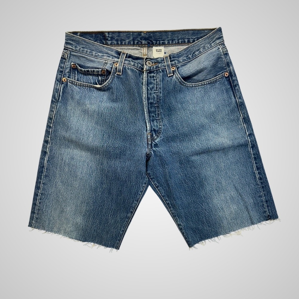 Levi's 501 Cut Off Shorts Mens‎ 34 Blue Medium Wash Excellent Raw Hem Button Fly